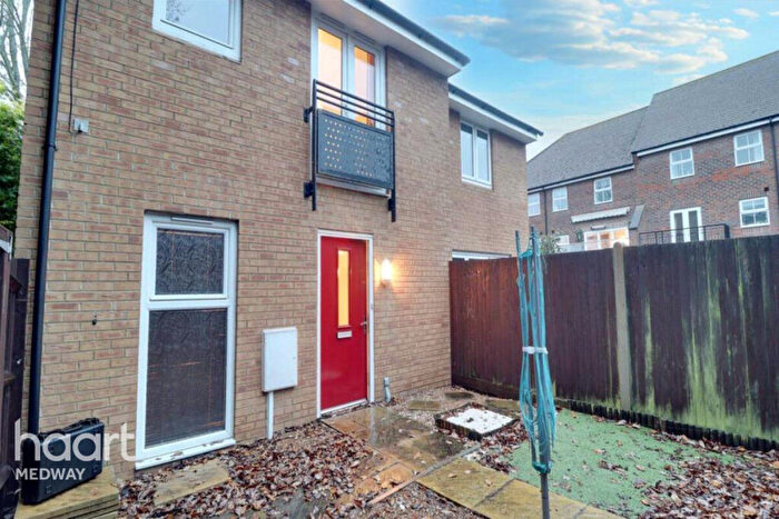 1 Bedroom Maisonette To Rent In Toad Hall Crescent, Rochester, ME3