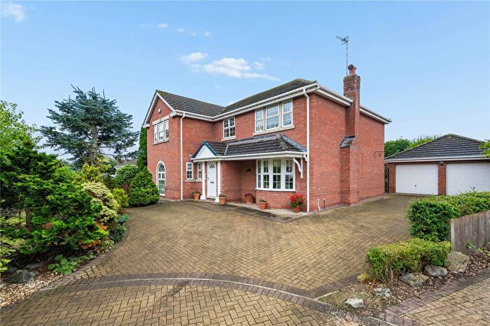 4 Bedroom Detached House For Sale In Linnet Lane, Lytham St. Annes, Lancashire, FY8