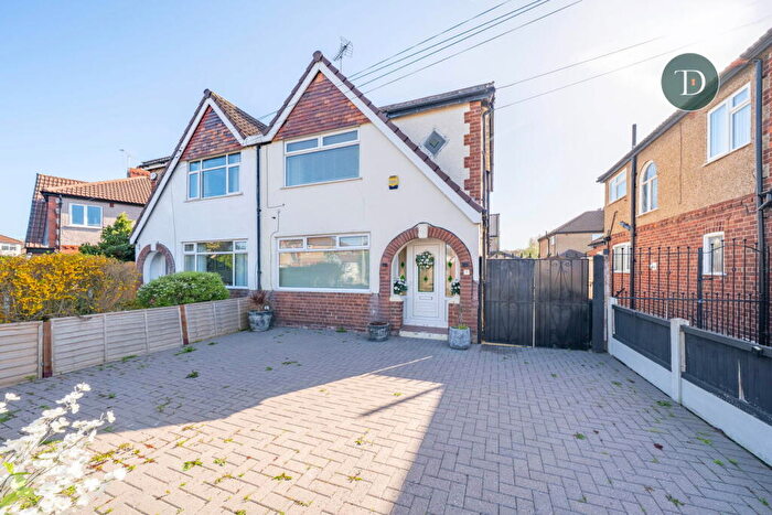 3 Bedroom Semi Detached House For Sale In Beech Grove, Whitby, Ellesmere Port, CH66