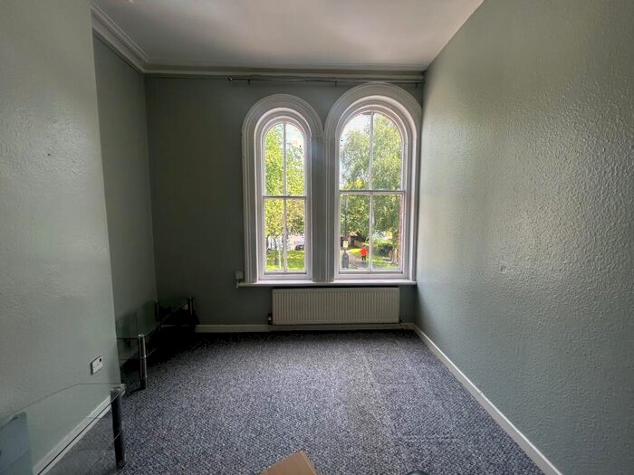 1 Bedroom Flat To Rent In High Street, Clay Cross, S45