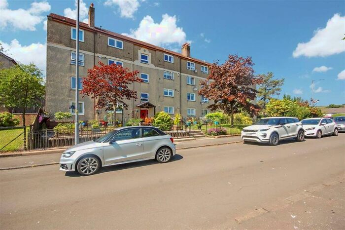 2 Bedroom Flat To Rent In Watchmeal Crescent, Clydebank, G81