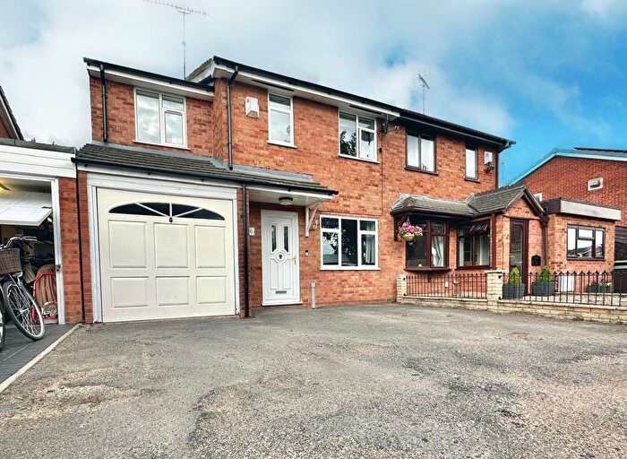 4 Bedroom Semi-Detached House For Sale In Sefton Grove, Tipton, DY4