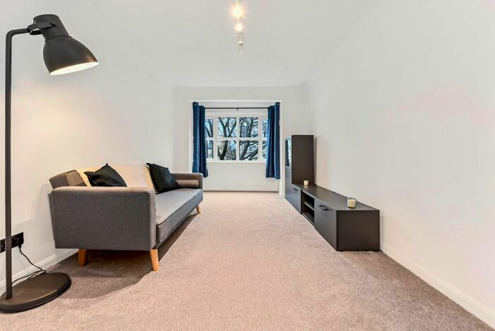 1 Bedroom Flat To Rent In Ashdown Court, Cedar Road, Sutton, SM2