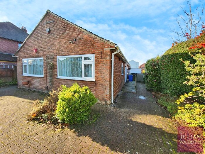 3 Bedroom Bungalow For Sale In Abbey Grove, Offerton, Stockport, SK1