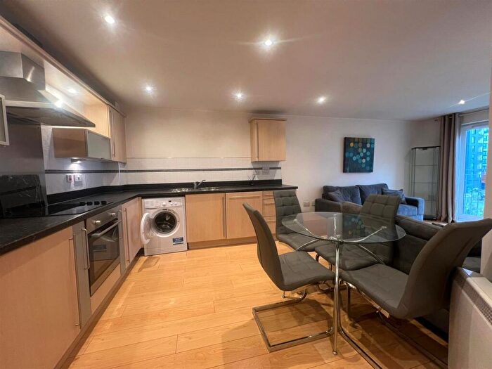 2 Bedroom Apartment To Rent In Gilbert House, Elmira Way, Salford, M5