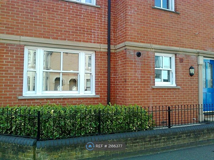 1 Bedroom Flat To Rent In Devonshire Road Nr.Cambridge Station., Cambridge, CB1