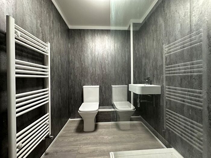 7 Bedroom Semi-Detached House To Rent In Uttoxeter New Road, Derby, DE22