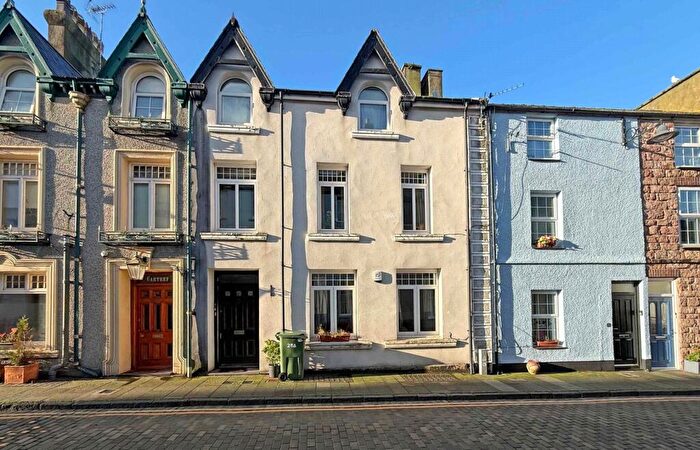3 Bedroom Terraced House For Sale In Market Street, Caernarfon, Gwynedd, LL55
