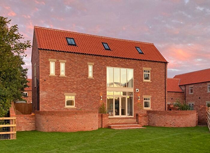 7 Bedroom Detached House For Sale In Dairy Farm Court, West Stockwith, Doncaster, DN10