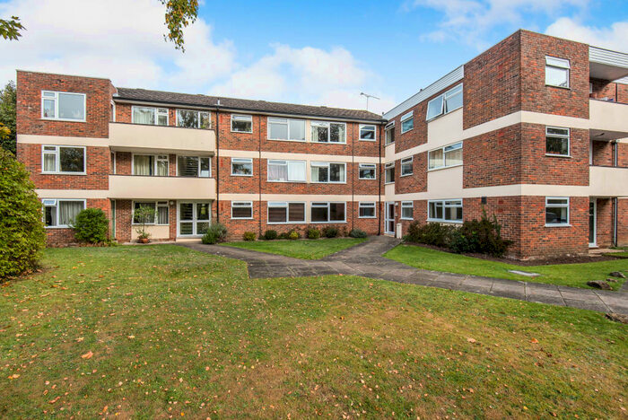 1 Bedroom Apartment To Rent In Warren Road, Guildford, GU1