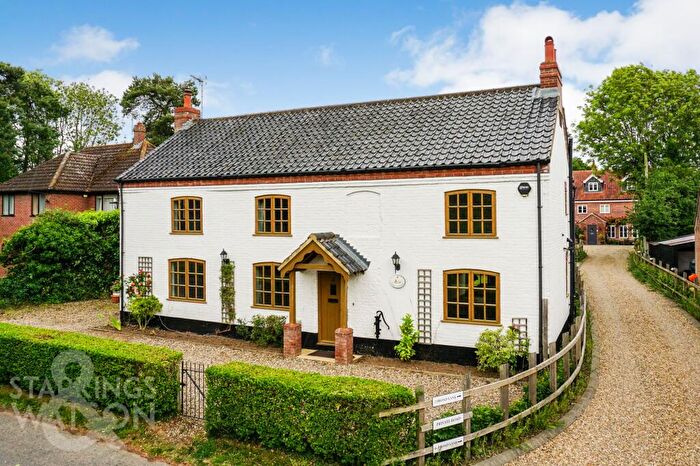 4 Bedroom Cottage For Sale In Broad Lane, South Walsham, Norwich, NR13