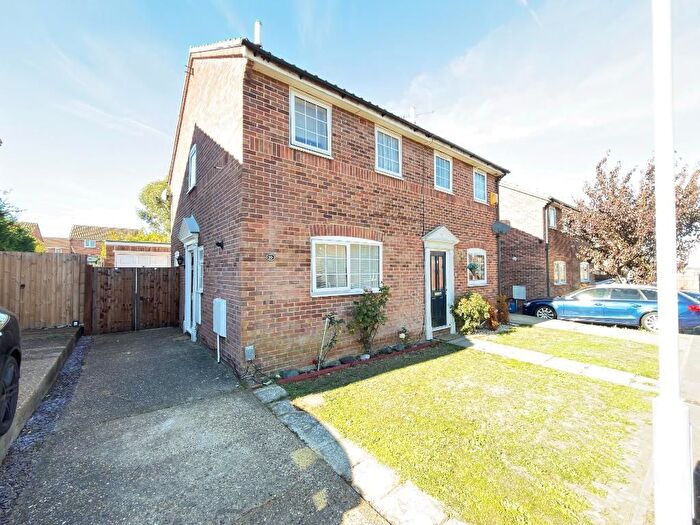 2 Bedroom Semi-Detached House For Sale In Bunting Road, Birds Estate, Luton, Bedfordshire, LU4