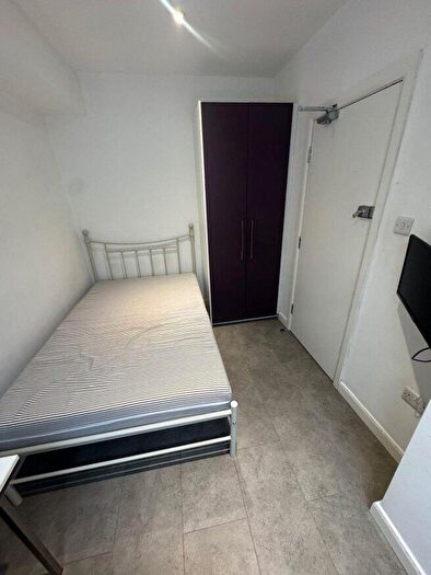 5 Bedroom Flat To Rent In Beresford Street, ST4