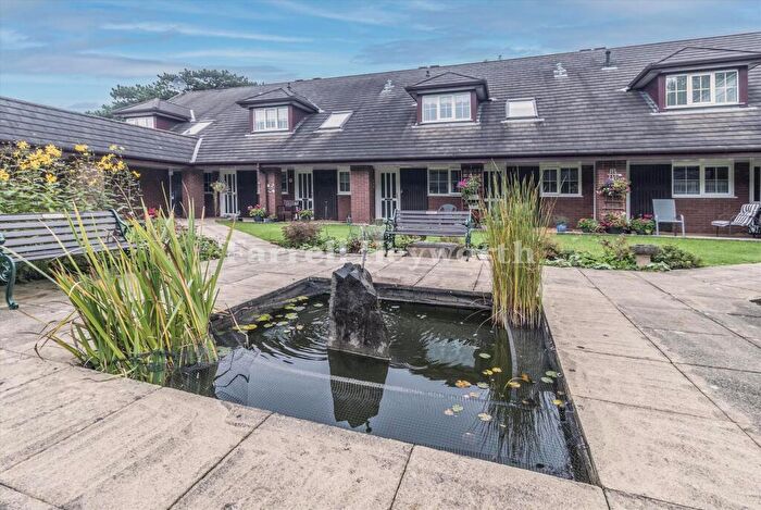 2 Bedroom Flat For Sale In Boys Lane, Fulwood, Preston, PR2