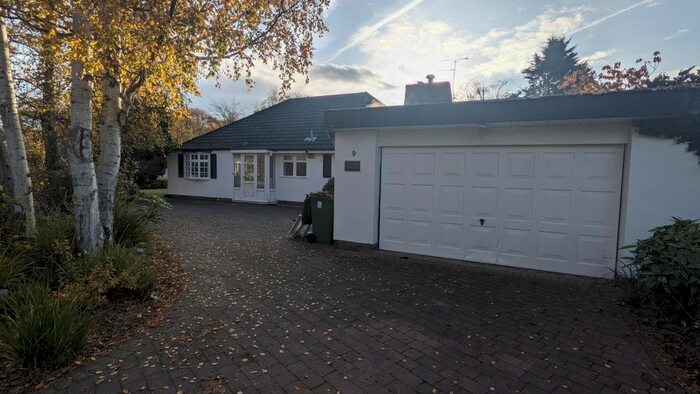 3 Bedroom Detached Bungalow To Rent In Firs Close, Formby, Liverpool L37