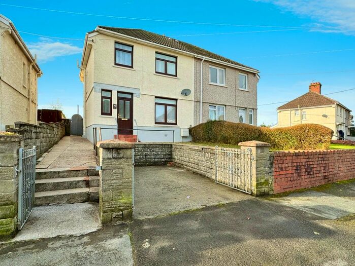 3 Bedroom Semi-Detached House For Sale In Tyrisha Road, Grovesend, Swansea, West Glamorgan, SA4