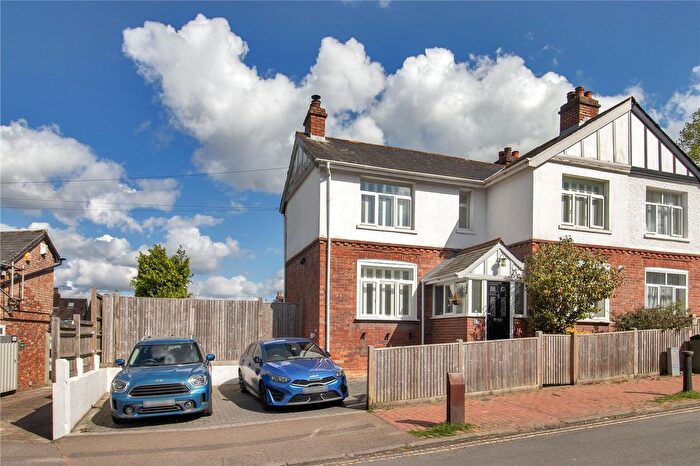 3 Bedroom Semi Detached House For Sale In Mereworth Road, Tunbridge Wells, Kent, TN4
