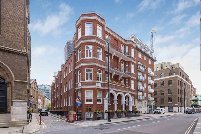 2 Bedroom Flat To Rent In Buckingham Gate, London, SW1E