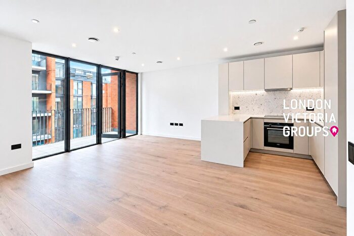 1 Bedroom Flat To Rent In Herland Court, Carnwath Road, London, SW6