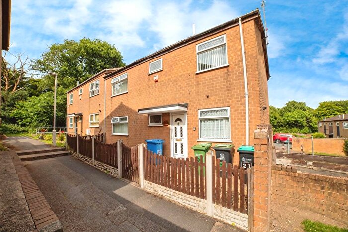 4 Bedroom Semi-Detached House For Sale In Hollington Way, Mansfield, Nottinghamshire, NG18