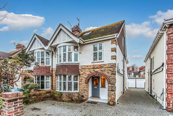 5 Bedroom Semi Detached House For Sale In Braemore Road, Hove, BN3