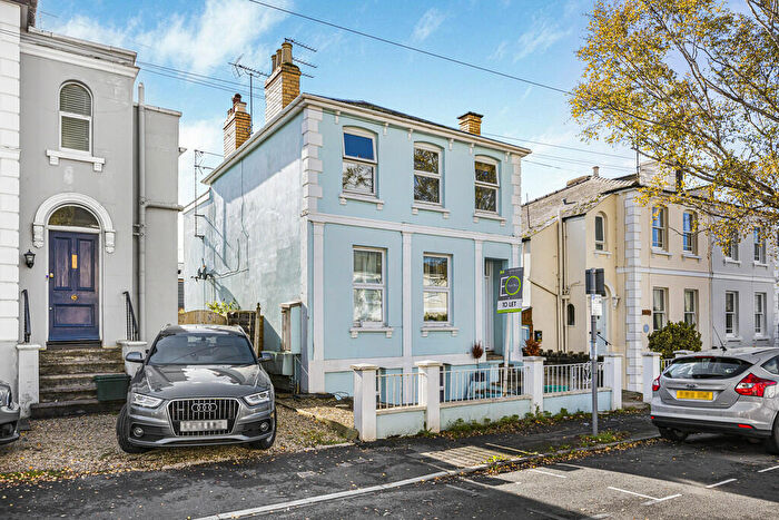 2 Bedroom Apartment To Rent In Kings Road, Cheltenham, GL52