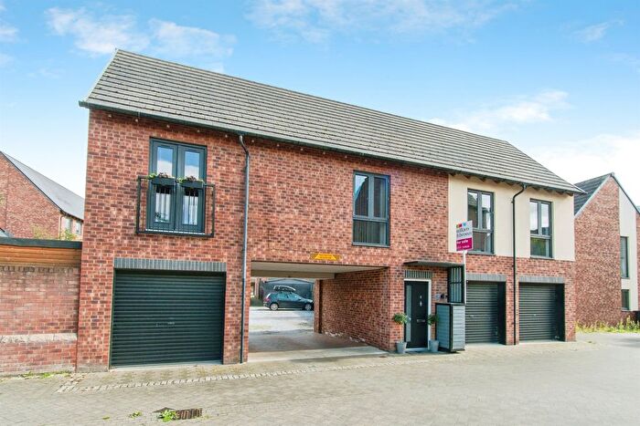 2 Bedroom Property For Sale In Redpoll Drive, Allerton Bywater, Castleford, WF10