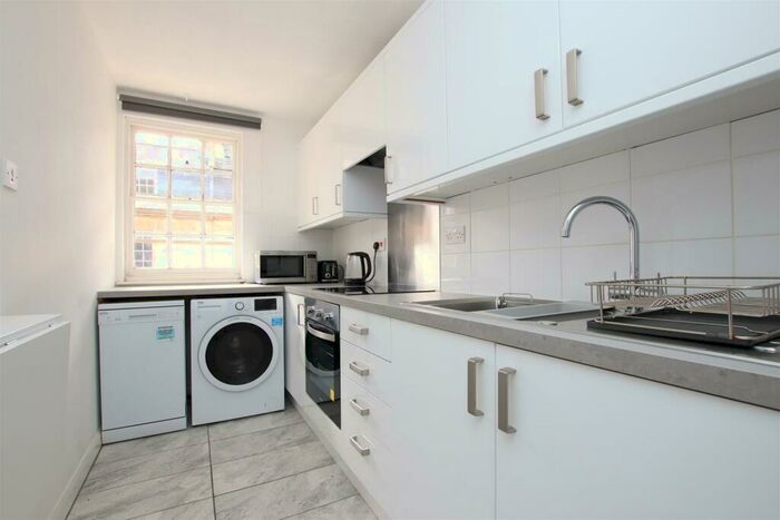 1 Bedroom Flat To Rent In Great Stanhope Street, Bath, BA1