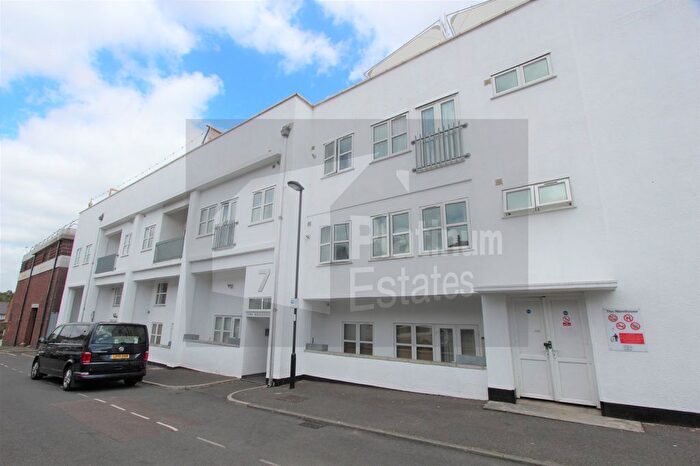 1 Bedroom Flat To Rent In Park Road, London, N14