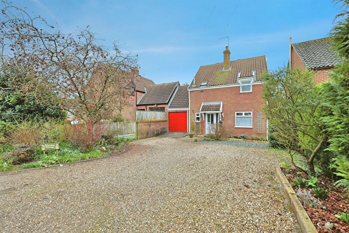 4 Bedroom Cottage For Sale In Chalk Hill, Great Cressingham, IP25