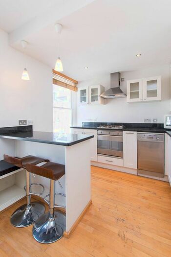 1 Bedroom Flat To Rent In Westgate Terrace, Chelsea, London, SW10