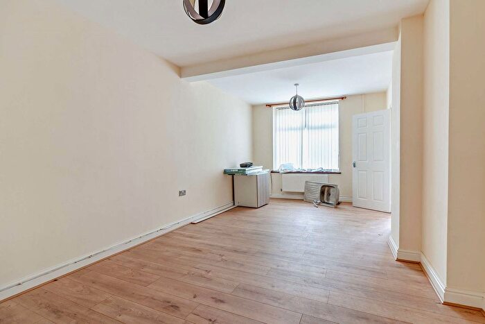 3 Bedroom Terraced House For Sale In Glanville Terrace, Maerdy, Ferndale, CF43