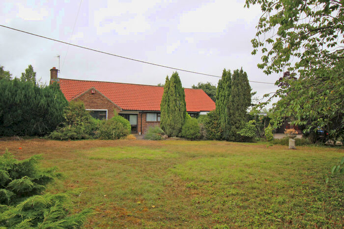 3 Bedroom Detached Bungalow For Sale In Woodcote, Lamb Lane, Firbeck, S81
