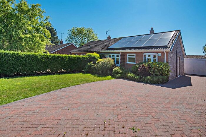 2 Bedroom Semi-Detached Bungalow For Sale In Sandygate Lane, Horbling, NG34