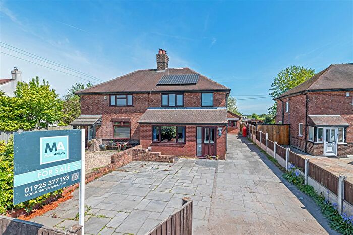 4 Bedroom Semi-Detached House For Sale In Northwich Road, Stretton, Warrington, WA4