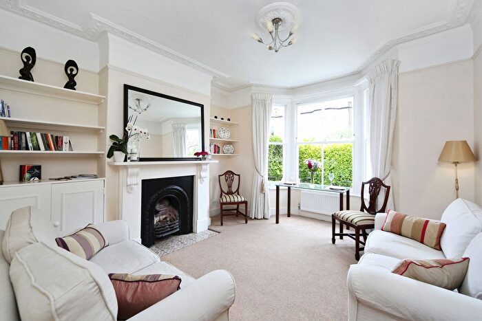 1 Bedroom Flat To Rent In Delvino Road, London, SW6