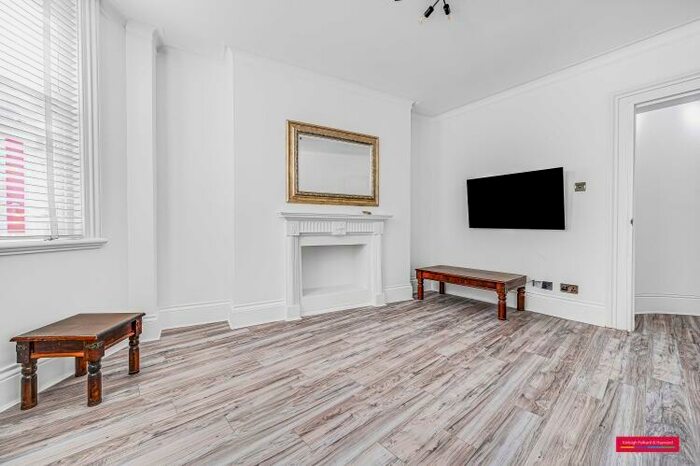 2 Bedroom Flat To Rent In Old Marylebone Road London, NW1