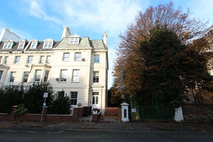 2 Bedroom Flat To Rent In Compton Street, Eastbourne, East Sussex, BN21