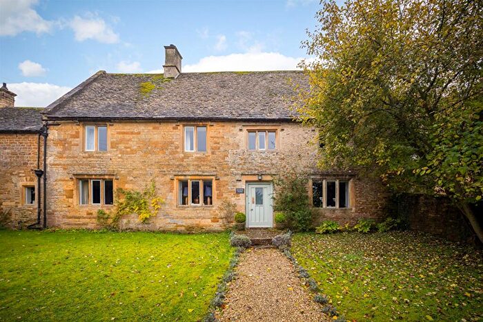 5 Bedroom Semi-Detached House For Sale In Little Rissington, Cheltenham, GL54