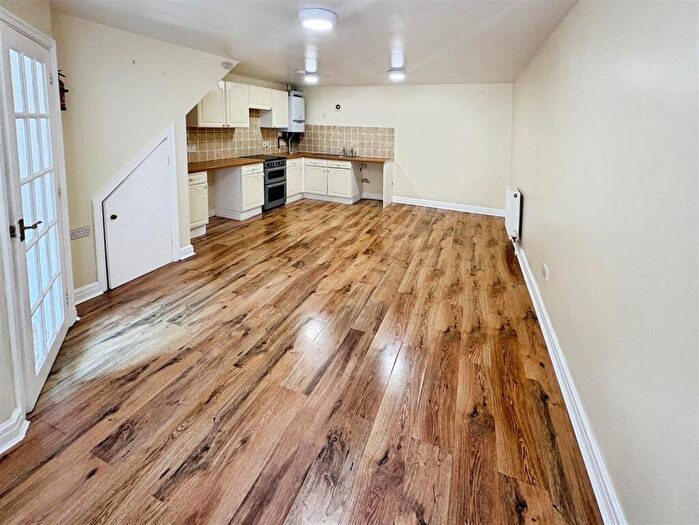 2 Bedroom House To Rent In West Allington, Bridport, DT6