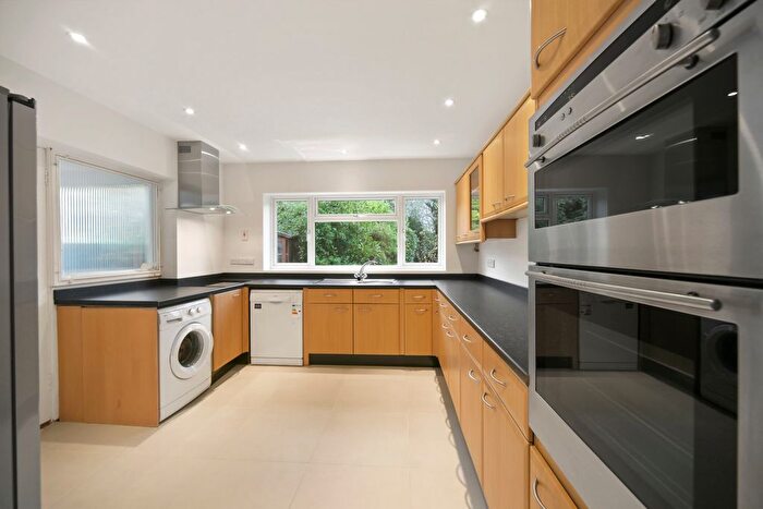 4 Bedroom Detached House To Rent In The Heronry, Hersham, Walton-On-Thames, KT12