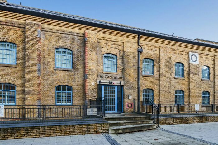 1 Bedroom Flat To Rent In The Grainstore, Royal Docks, E16