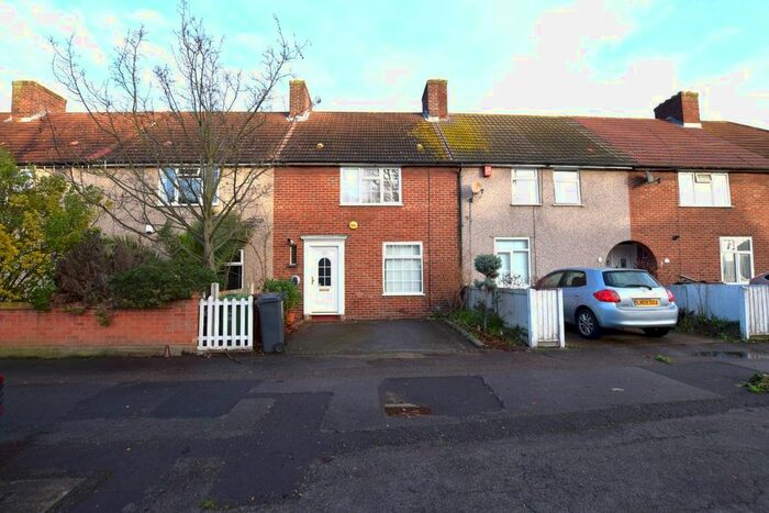 2 Bedroom Terraced House To Rent In Becontree Avenue, Dagenham, RM8