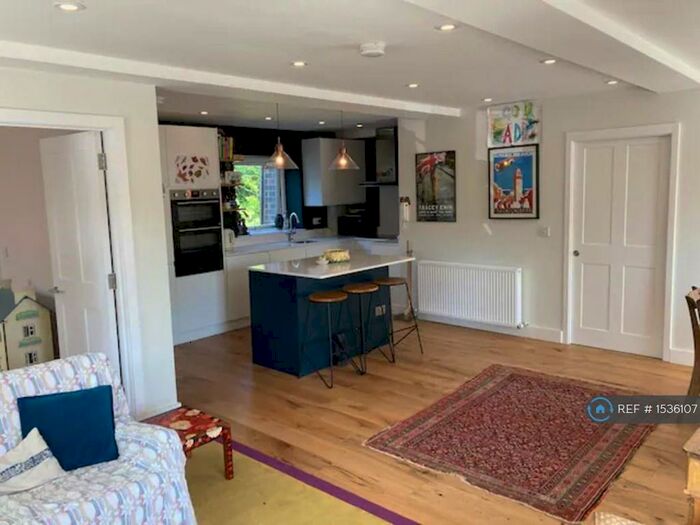 4 Bedroom Maisonette To Rent In Sewardstone Road, London, E2