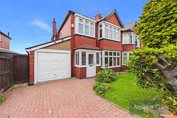 3 Bedroom Semi-Detached House For Sale In Limetrees Gardens, Low Fell, NE9