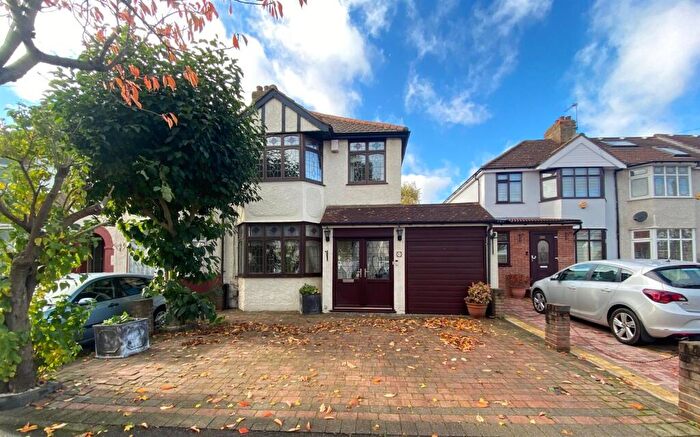 3 Bedroom Semi-Detached House To Rent In Rom Crescent, Romford, RM7