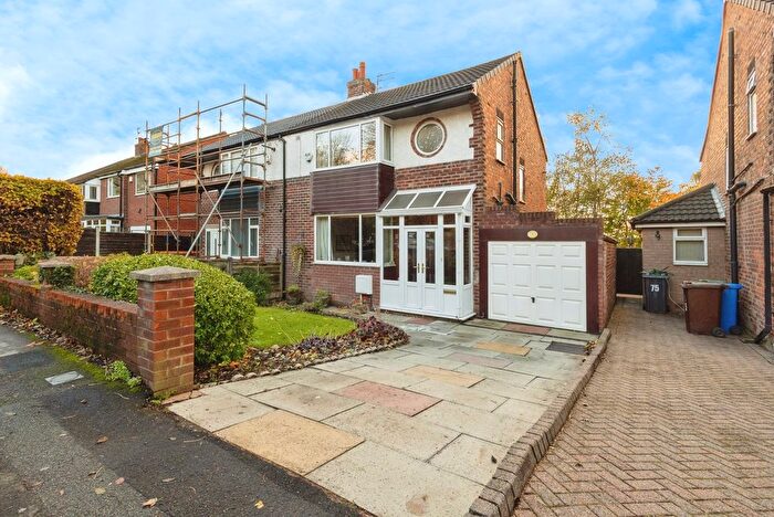 3 Bedroom Semi Detached House For Sale In Darnton Road, Ashton-Under-Lyne, Greater Manchester, OL6