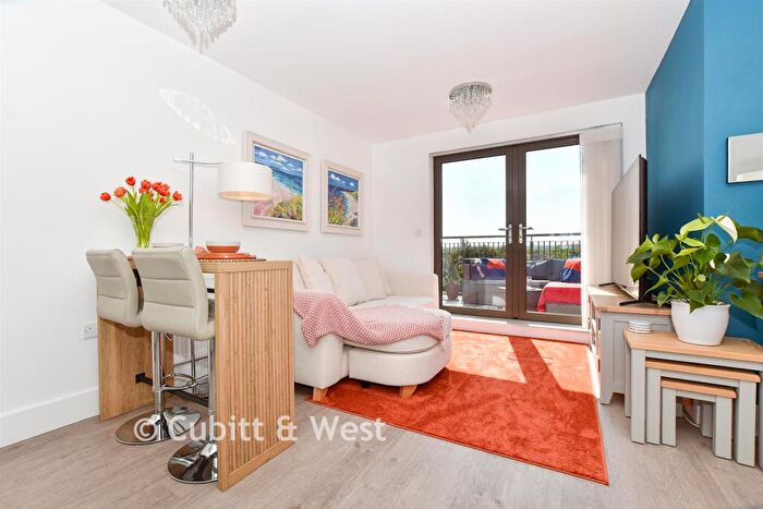 1 Bedroom Apartment For Sale In Mill Green Road, Mitcham Junction, Mitcham, Surrey, CR4