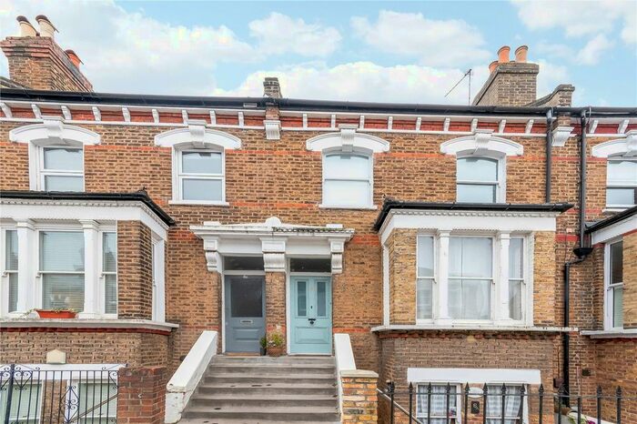 2 Bedroom Flat For Sale In Bawdale Road, East Dulwich, London, SE22