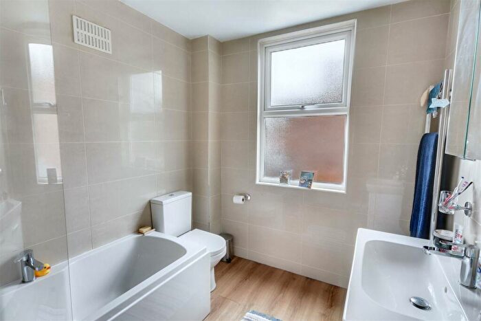 2 Bedroom Semi-Detached House For Sale In Birchwood Avenue, Long Eaton, NG10